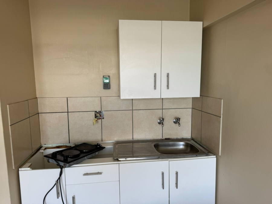 To Let 1 Bedroom Property for Rent in Bloemfontein Free State